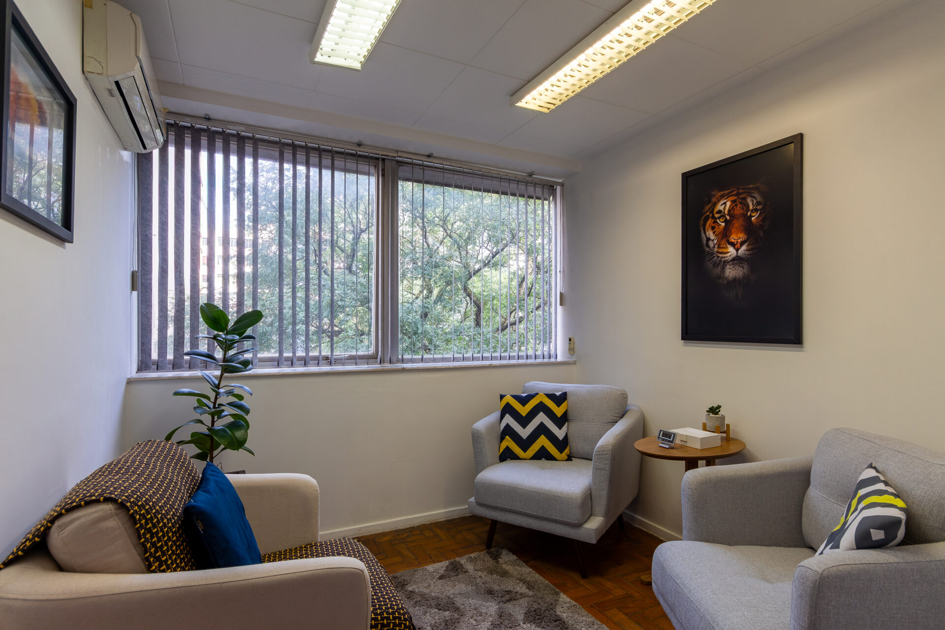 Sala de terapia de casal da Sua Clínica Psi na Avenida Paulista, São Paulo